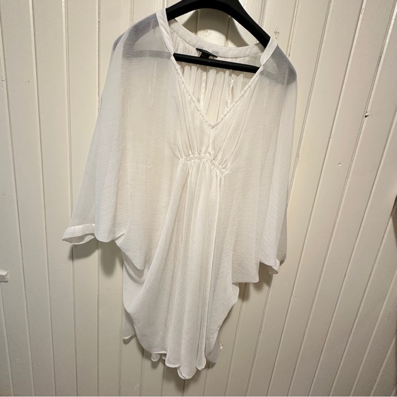 Coverup, sheer and feminine. Off- white, long sleeves - Picture 5 of 5